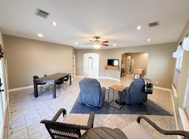 Photo - 304 Deer Hollow Dr