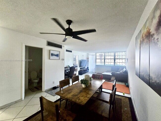 Photo - 6770 Indian Creek Dr Unit 4T