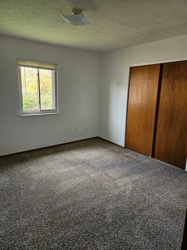 Secondary bedroom - 2980 Donnylane Blvd