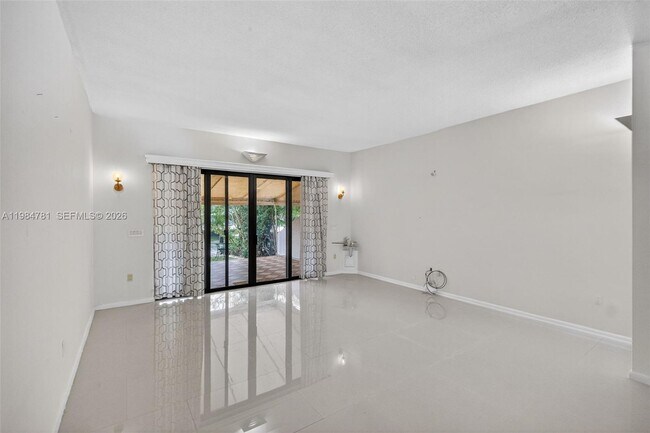 Photo - 1626 NE 105th St