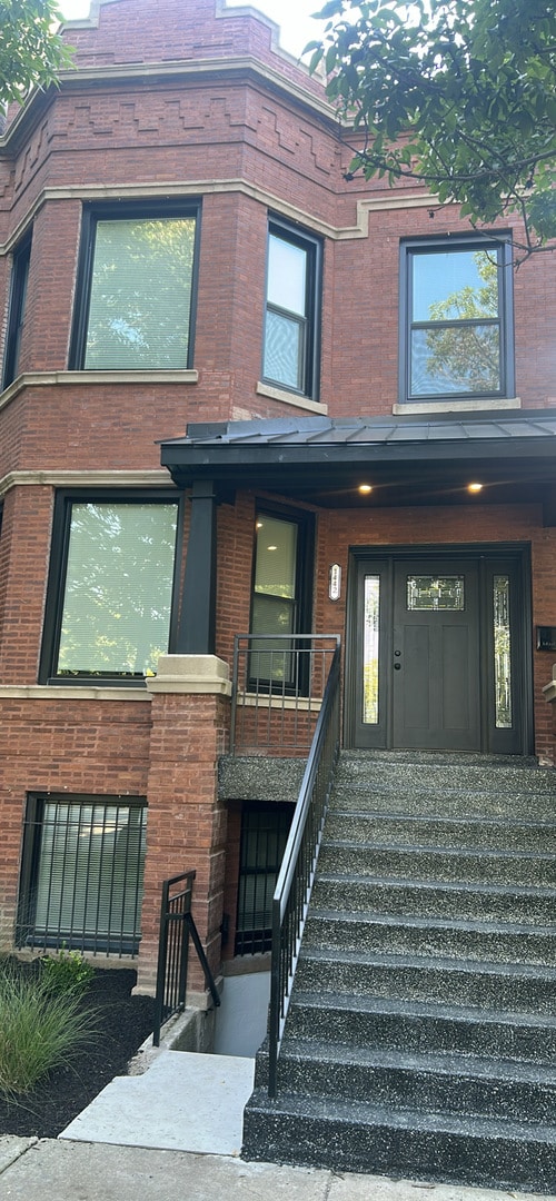 Building Photo - 1442 N Kedzie Ave Unit 2 Rental