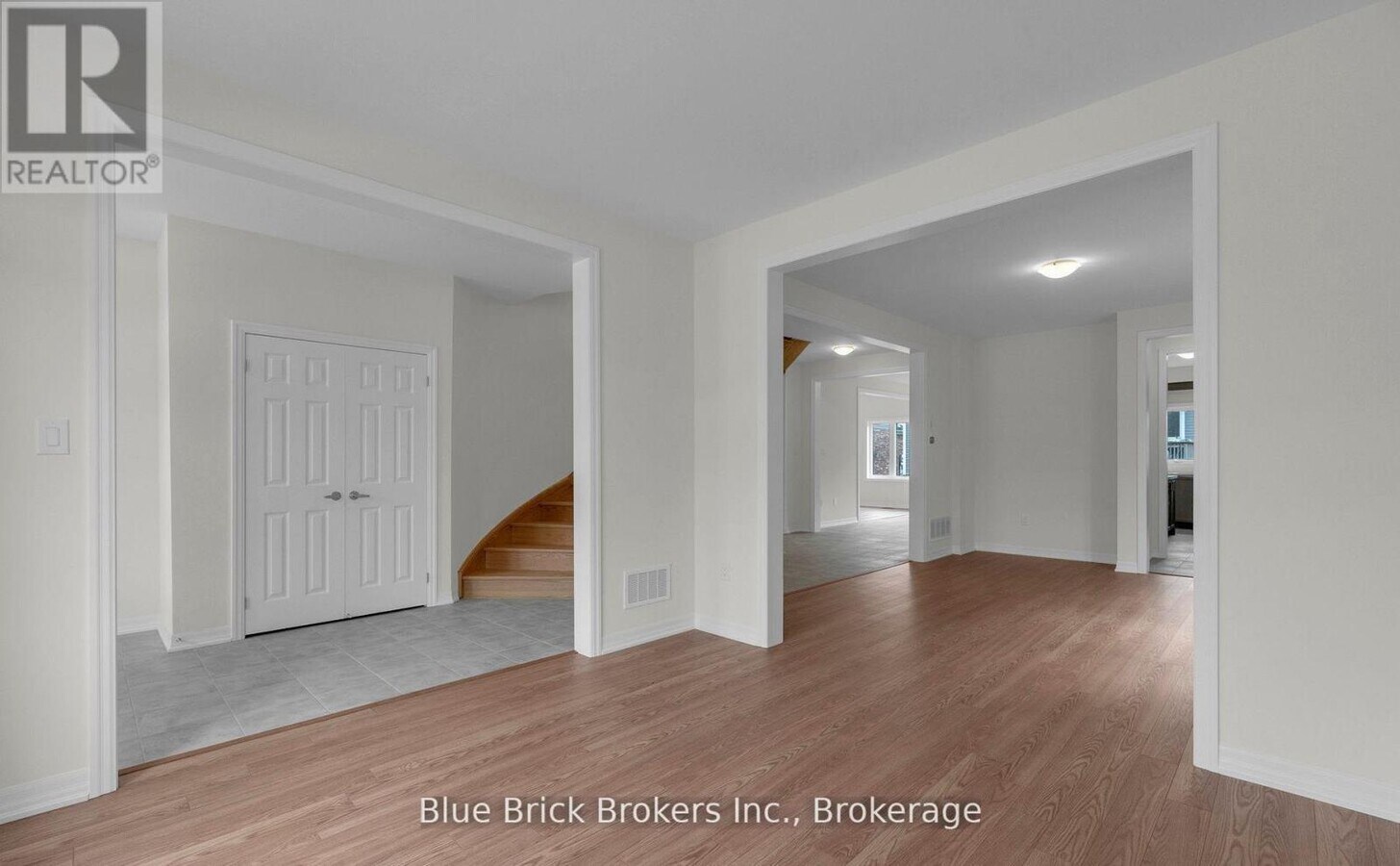 Photo - 238 Warden St