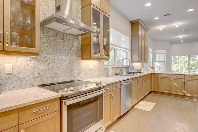 Photo - 11401 Pointe Midtown Dr Townhome