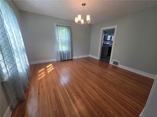Photo - 114 Fletcher St