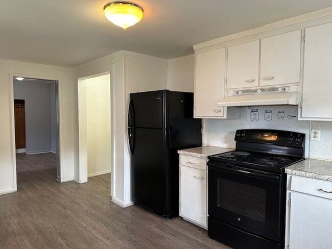Photo - 746 Maple St Unit 1