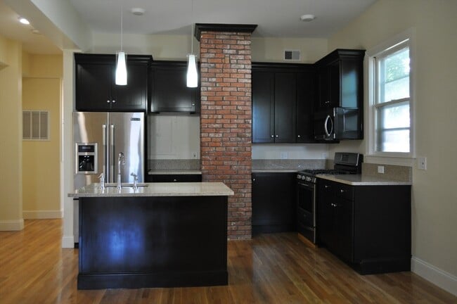 Photo - 34 Juniper St Unit 1