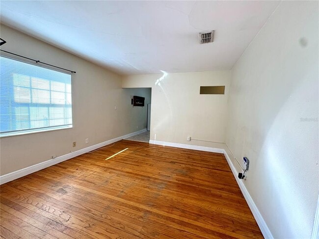 Photo - 2168 8th Ave N