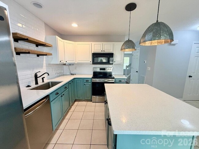 Photo - 12223 Paperbark Cir