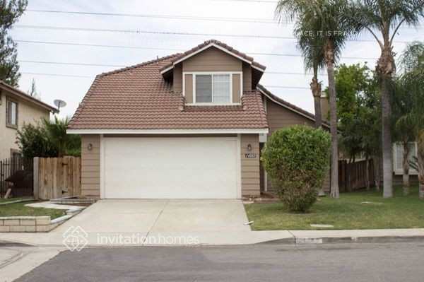 Building Photo - 14082 Chaparral Ave