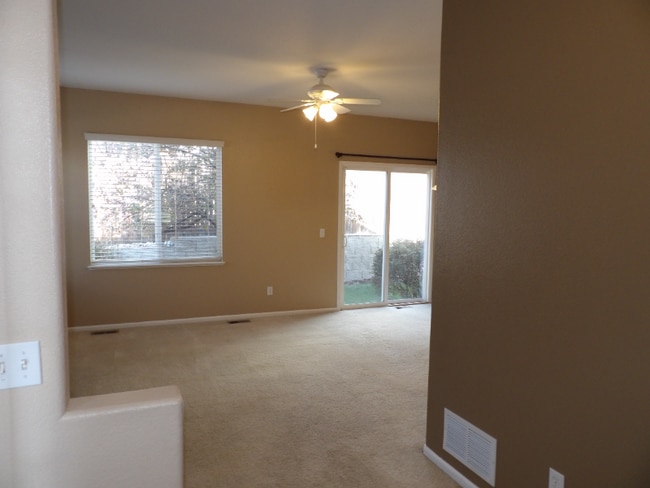 Photo - 4919 Turning Leaf Way