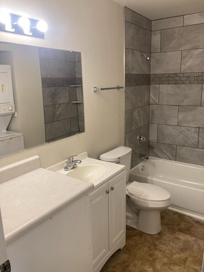 Photo - Cute, 3 bedroom apartment for rent in Spicer, MN Unidad 1