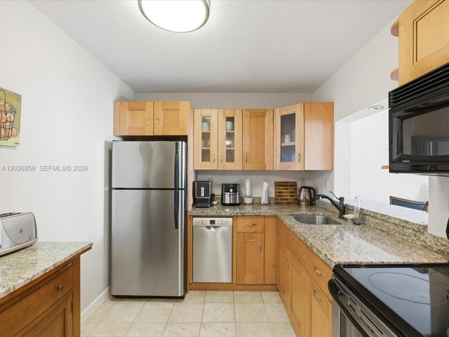 3588 Collins Ave Unit 504