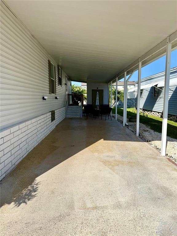 Photo - 10942 Poplar St NE