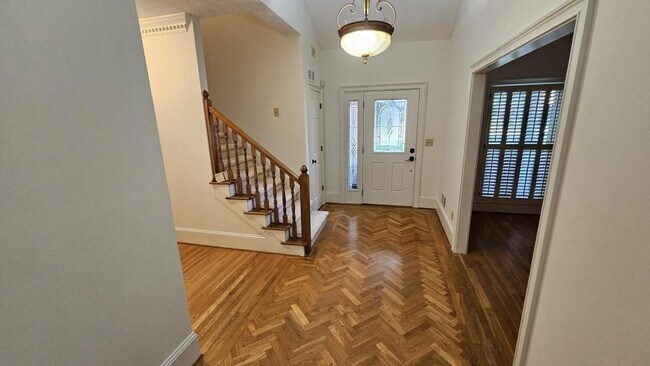 Photo - 5278 Browning Way SW