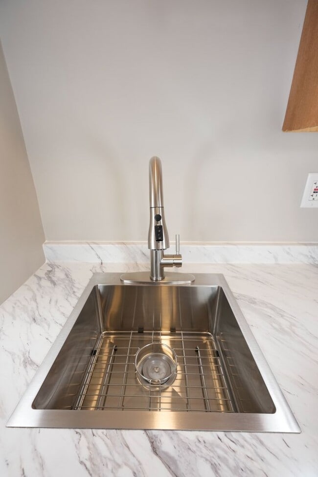 Photo - 334 Ann St Unidad #3