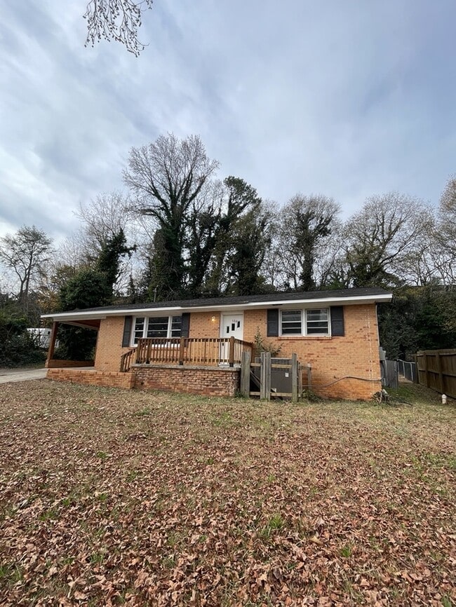 Photo - 3 bedroom 1.5 Bathroom