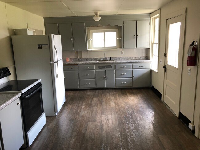 Photo - 212 State St Unit 7