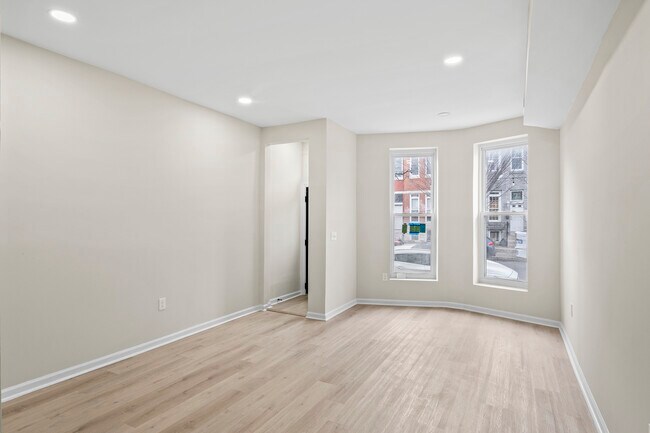 Photo - 139 N Lakewood Ave