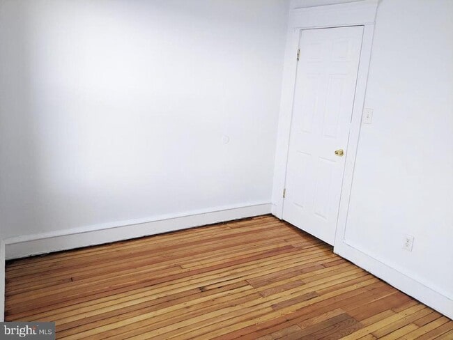 Photo - 410 E Roosevelt Blvd