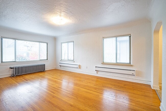 Photo - DeSoto Arms Apartments