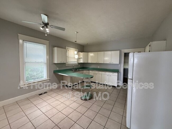 Photo - 820 S New Ave