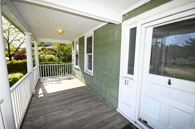 Photo - 21 Arrandale Ave