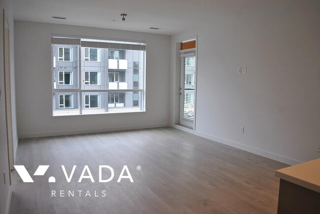 Building Photo - Virtuoso 2 BR APT Rental 403-3581 Ross Dr Vancouver: VADA Unit 403