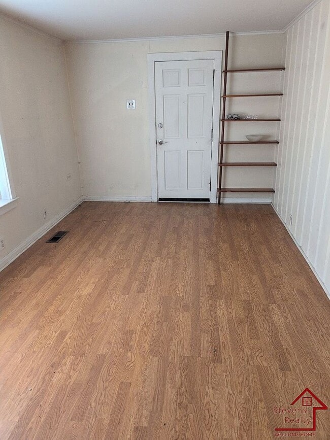 Photo - 317 Susong Dr