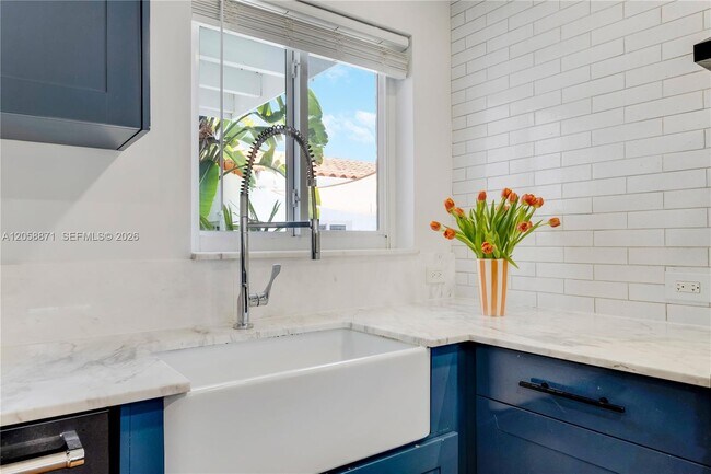 Photo - 101 NW 100th St