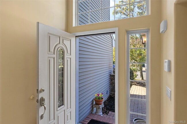 Photo - 169 Hamlet Dr