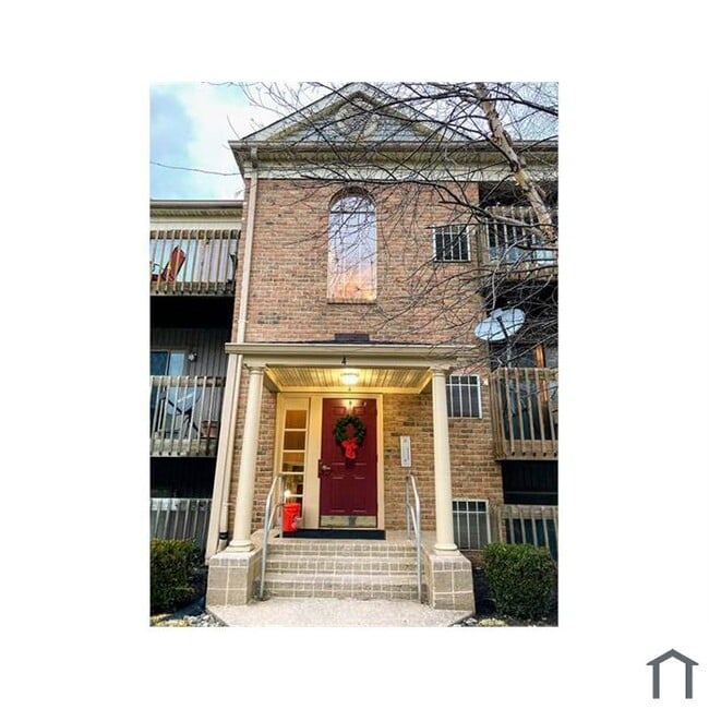 Photo - 4 Banyan Wood Ct