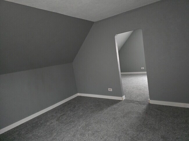 Photo - 204 Harrison St