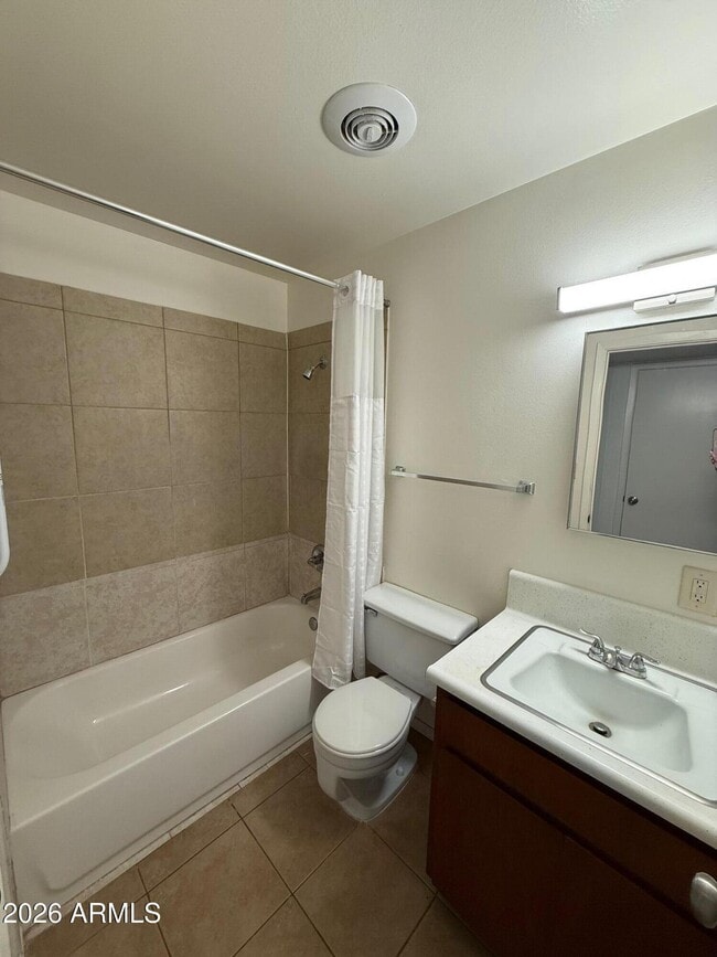 Photo - 2617 N 48th St Unit 4