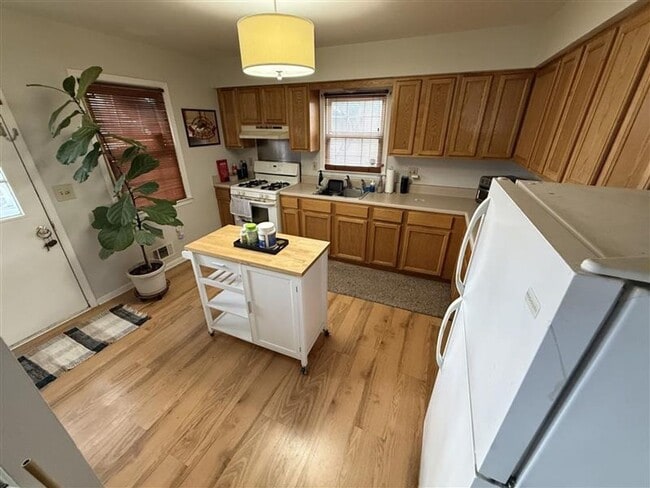 Photo - 21 Highland Ave