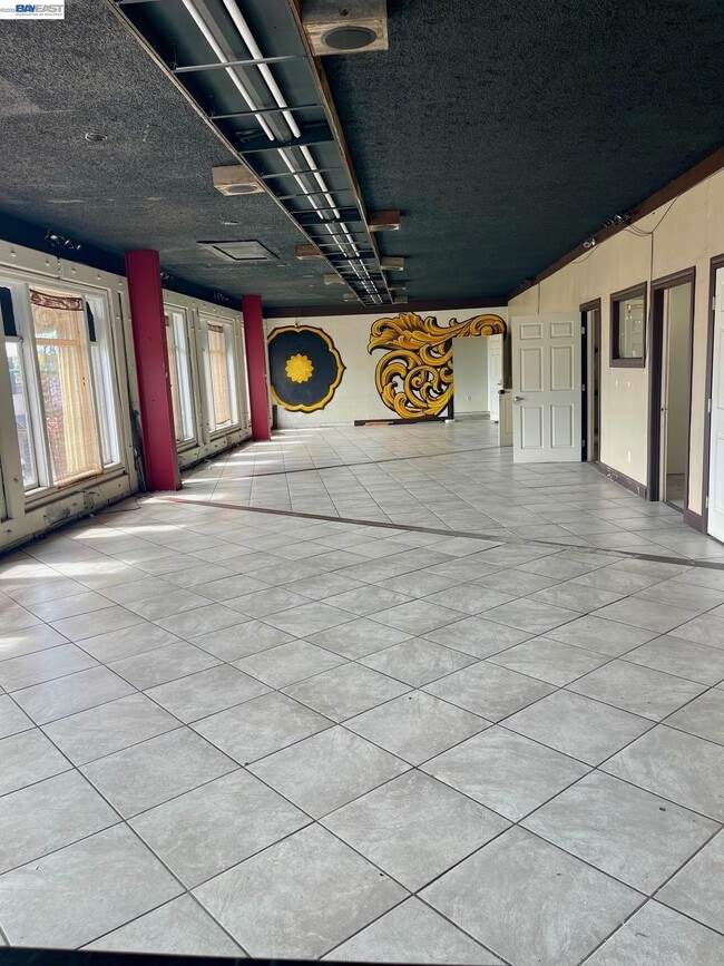 Photo - 22622 Mission Blvd