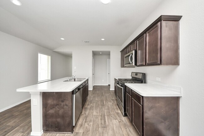 Photo - 16916 Rich Pines Dr