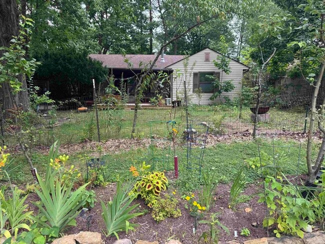 Photo - 1201 S Longwood Dr