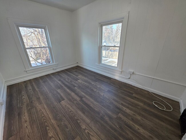 Photo - 47 Elmendorf St Unit 2nd Floor