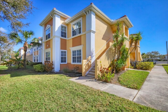 Building Photo - 3/2 Unit 105