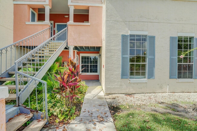 Photo - 1385 Crystal Way Unit M