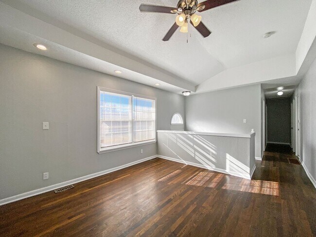 Photo - Updated 3-Bedroom Home with Garage & Deck in Kansas City, KS