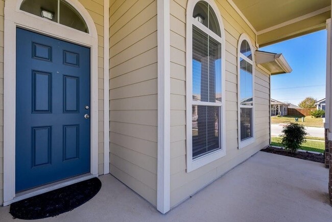 Photo - 100 Sulphur River Lp