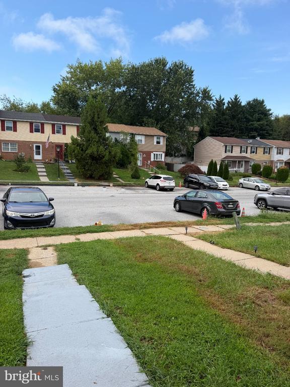 639 Glynock Pl