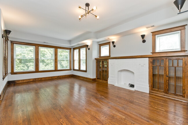 Photo - 5120 N Winchester Ave Unit 3