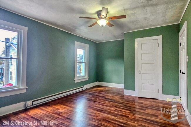 Photo - 202-204 S Chestnut St - 204