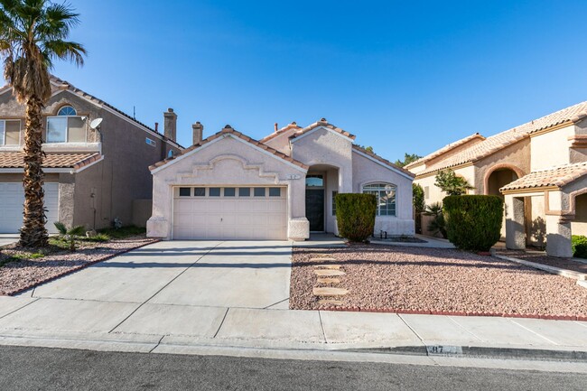 Building Photo - 3 Bedroom Home located in Green Valley