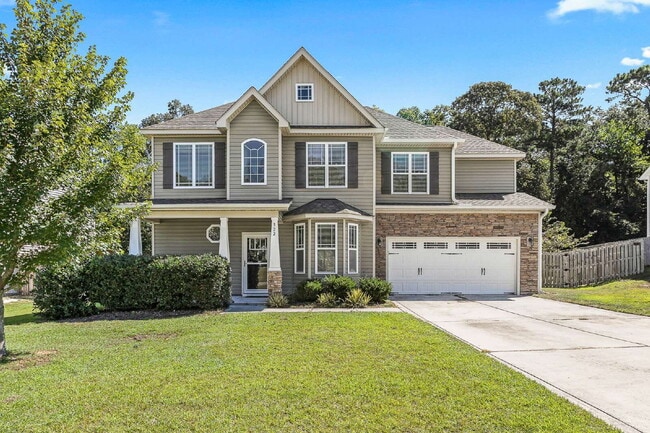 Building Photo - Spacious home in the heart of Sneads Ferry!