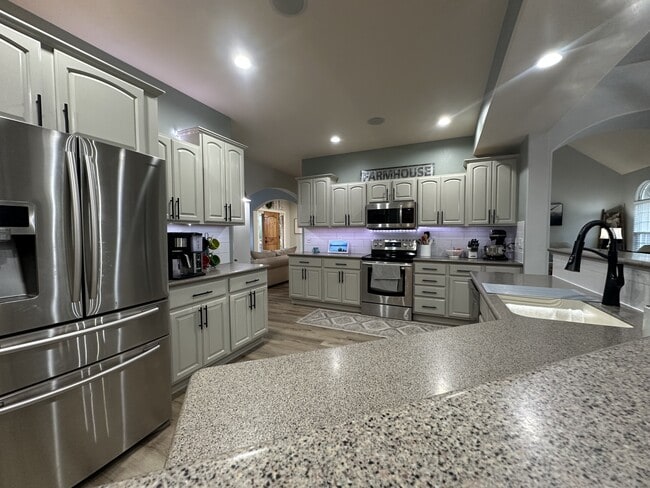 Photo - 442 Mediterranean Way