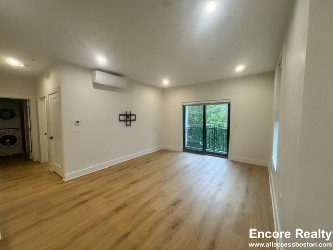 Photo - 69 Bailey St Unidad 202