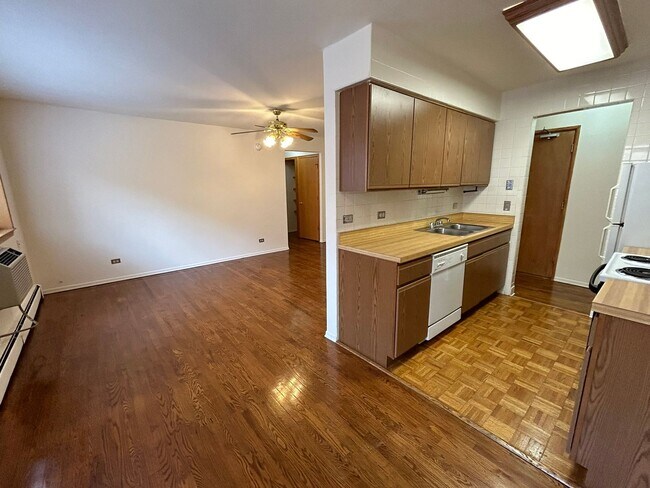 Photo - 531 W. Deming